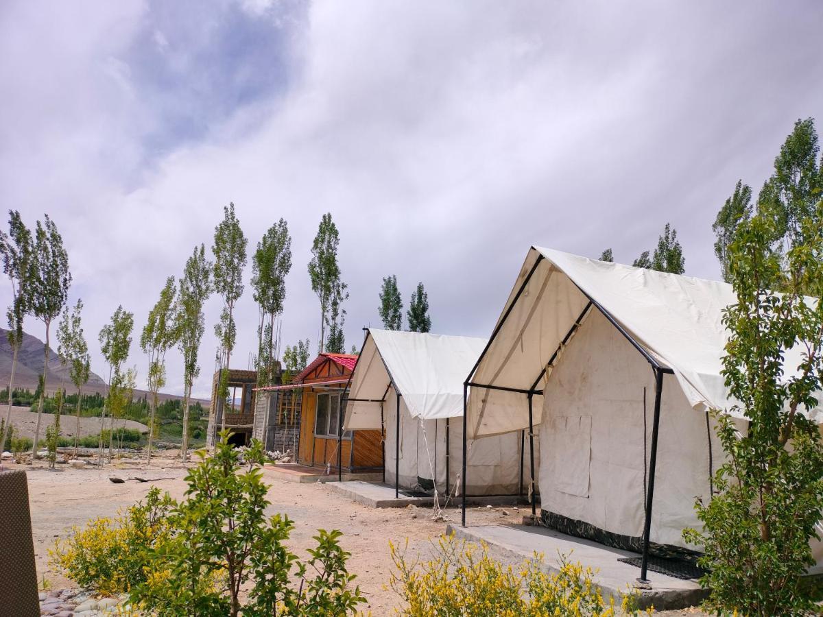 Neryok'S Indus View Hotel Chimre Стая снимка