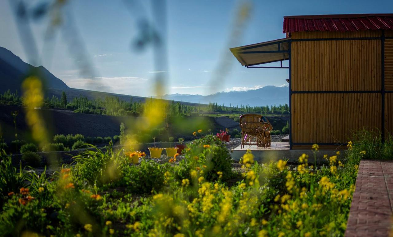 Neryok'S Indus View Hotel Chimre Екстериор снимка