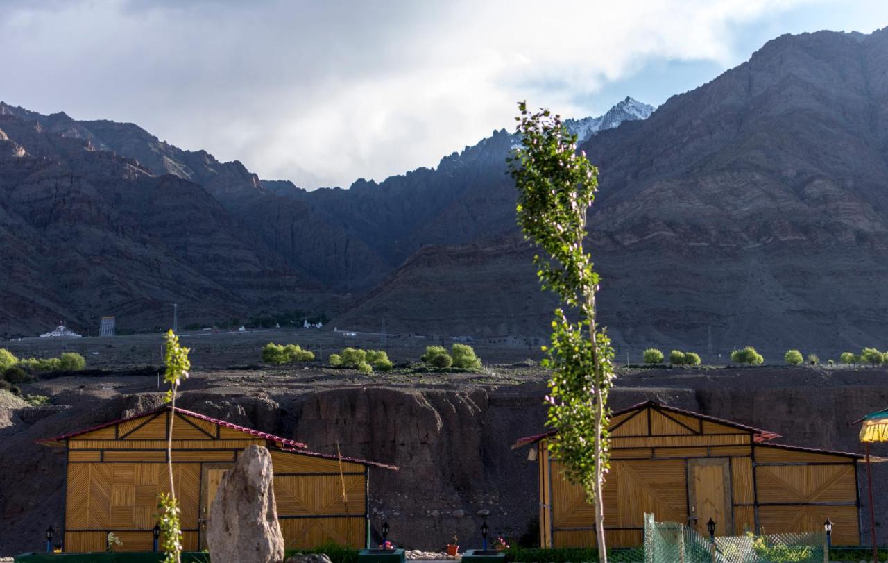 Neryok'S Indus View Hotel Chimre Екстериор снимка